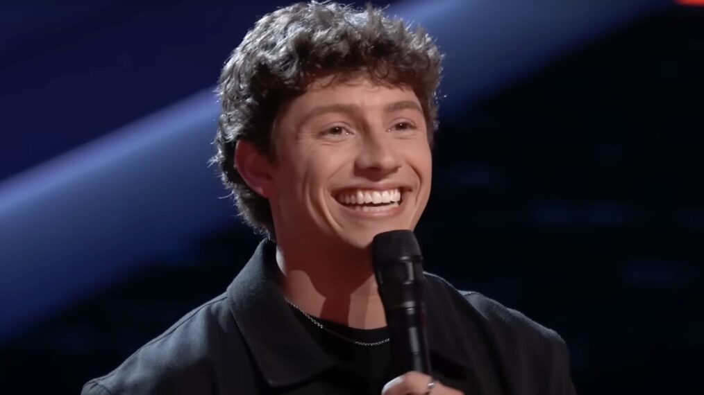 Britton Moore, a Ronald Reagan High School alumnus, earns a four-chair turn on ‘The Voice’ with his stunning performance of Coldplay’s ‘Yellow.’